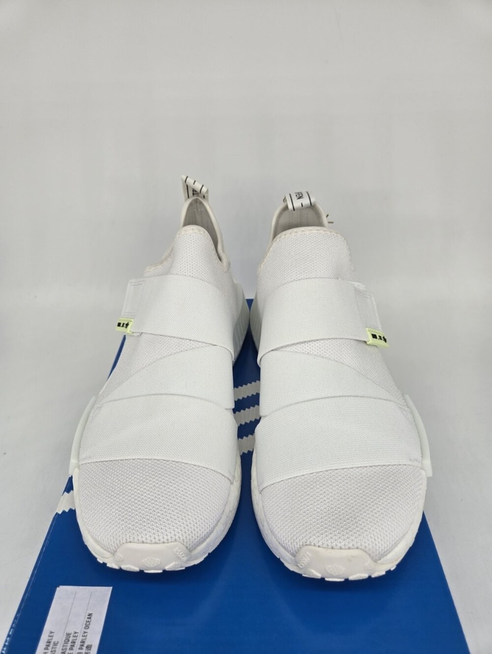 Adidas Women's NMD_R1 GW5699 White Running Shoes Size 8 - Picture 2 of 8